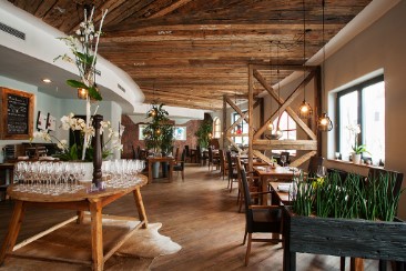 Restaurant GenussReich_Rogner Bad Blumau_© Hundertwasser Architekturprojekt.jpg